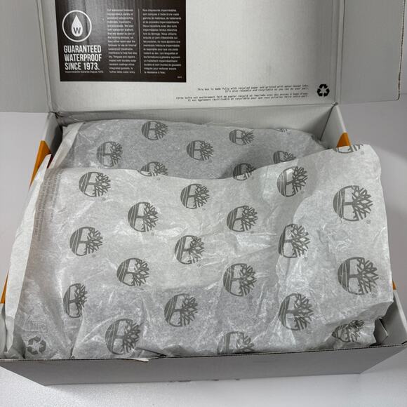 NIB • TIMBERLAND PREMIUM 6 IN WATERPROOF BOOT  Black Size: 12 main image 4